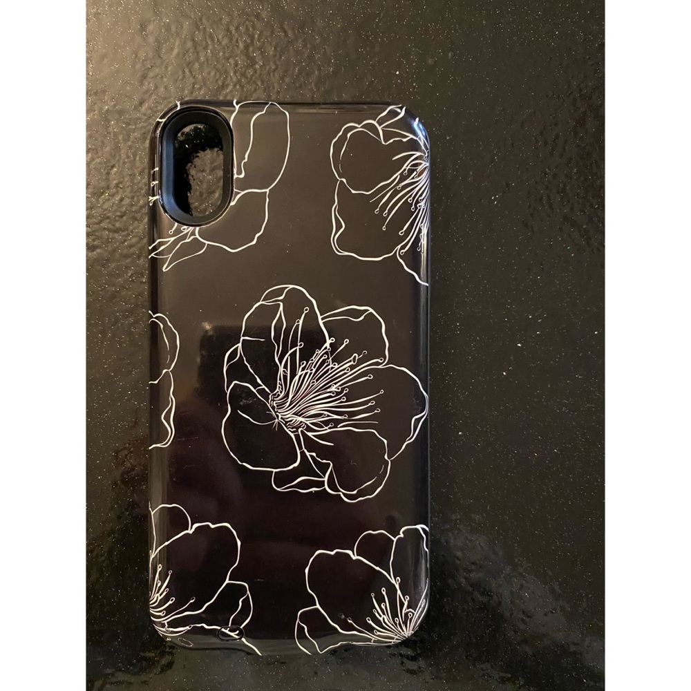 Luxy lemon battery charging case